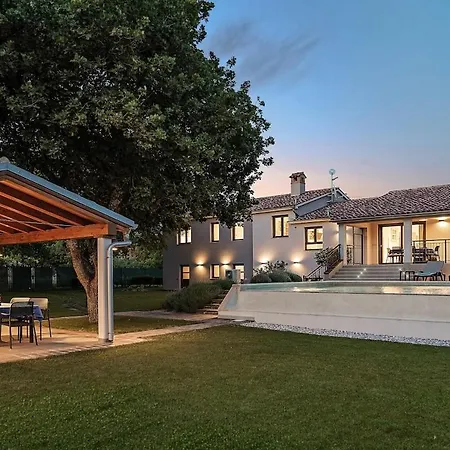 Villa Monte Uliveto By Istrialux Pola