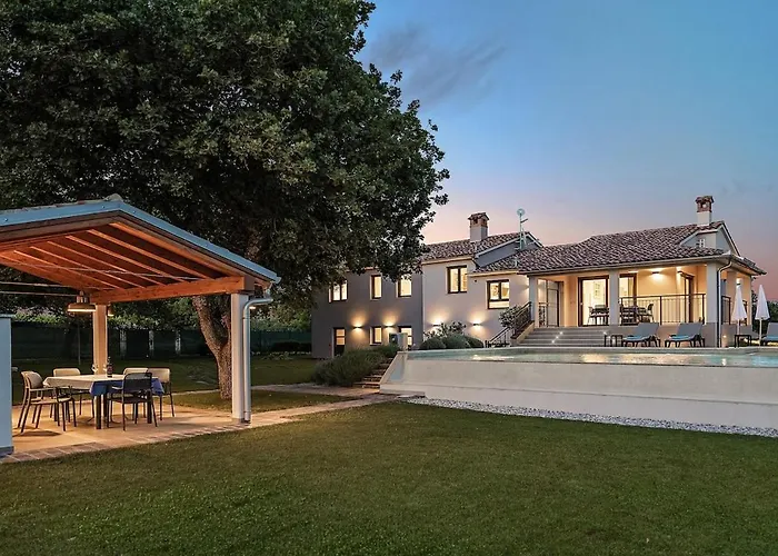 Villa Monte Uliveto By Istrialux Pula